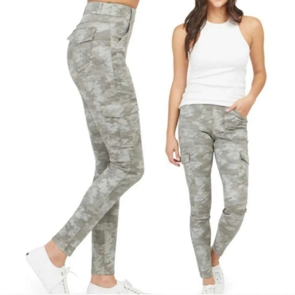 SPANX Stretch Twill Ankle Cargo Pants Stone Wash Camo NWT Petite Size S Gorpcore